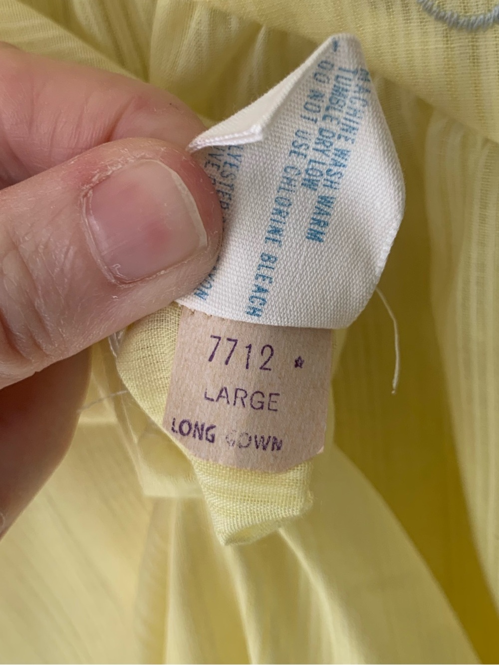 Vintage KATZ Butter Yellow Floral Embroidered CottageCore Nightgown Size L - Picture 9 of 9